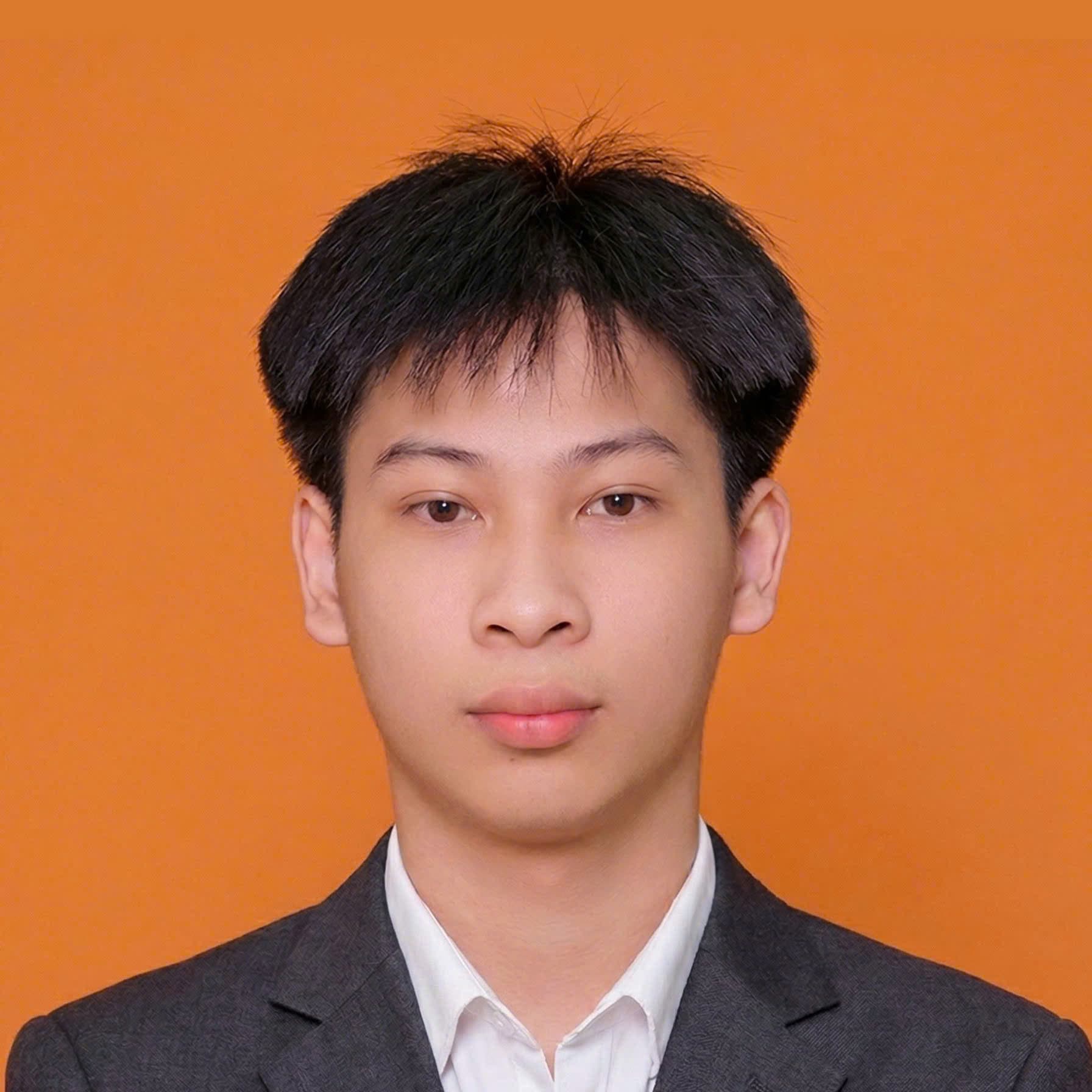 Trần Hoàng Công Đức